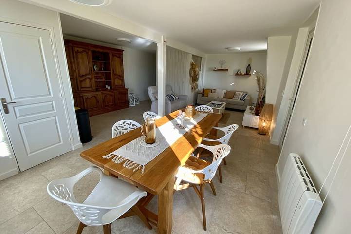 Gîte pour 6 personnes, avec terrasse et sauna ainsi que jardin et jacuzzi dans Cernay-lès-Reims