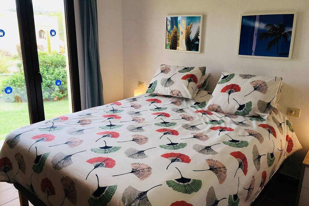 Fabulous El Rancho villa, great views, direct pool access, 3 sun terraces in La Manga Club, Mar Menor