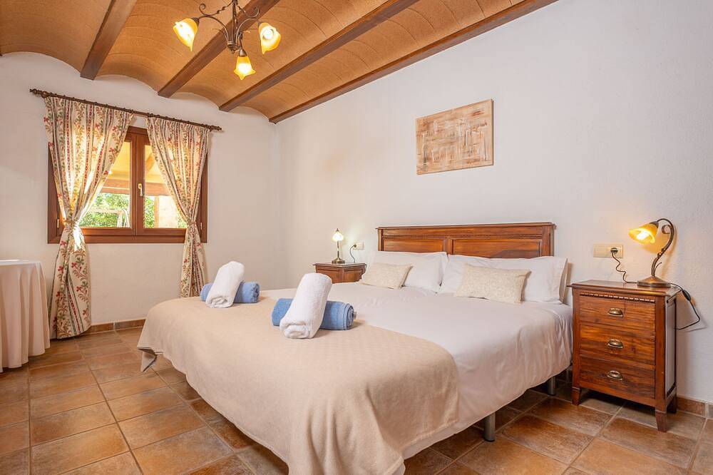 Sa Pedrera Des Turó - Charming country house with pool near the sea - Free Wi-Fi in Porto Cristo, Manacor