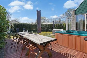 Ferienhaus für 4 Personen, mit Whirlpool in Ouddorp
