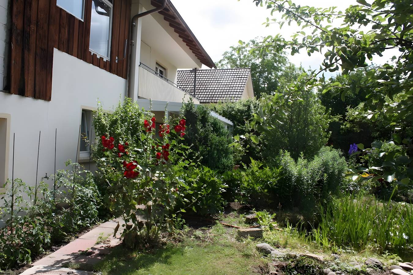 Ολόκληρο το στούντιο, Apartment 'Nr-35qm' with Shared Garden and Wi-Fi in Oberrotweil, Vogtsburg im Kaiserstuhl