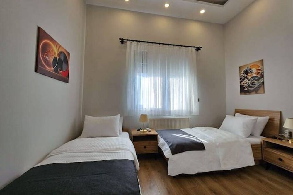 New Flat&Large Living Space(2-5) Near Lara Beach in Antalya, Antalya Province