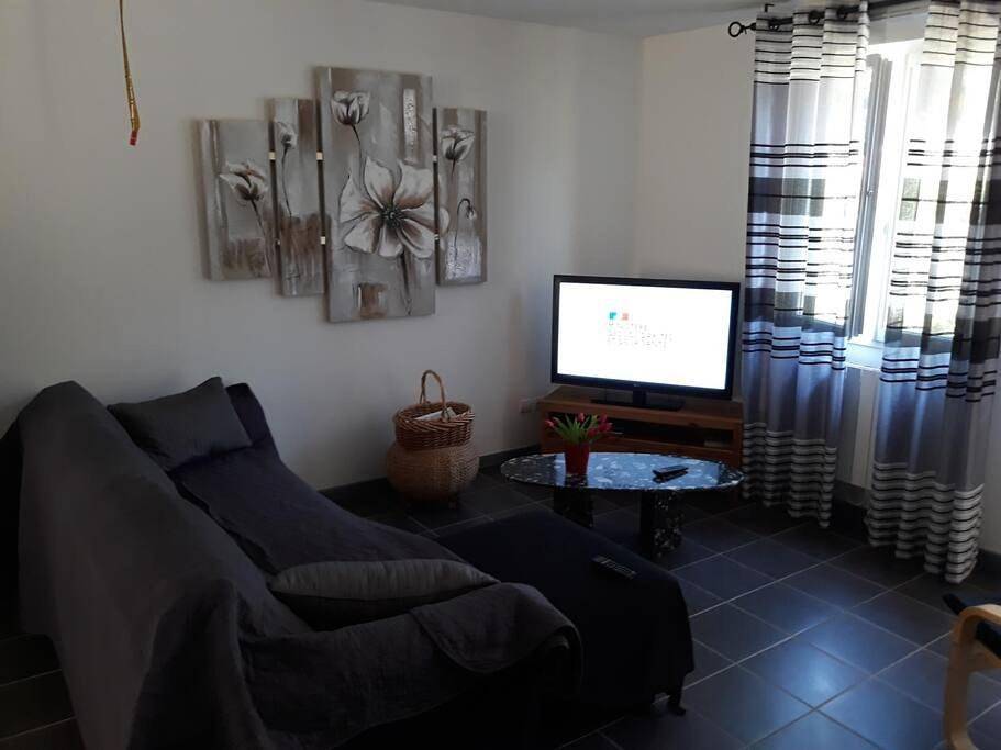 Two-Bedroom House in Pont-de-Salars, Aveyron