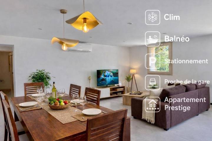 Location de vacances pour 4 personnes, avec Jacuzzi et Terrasse ainsi que Jardin et Vue à Gleizé