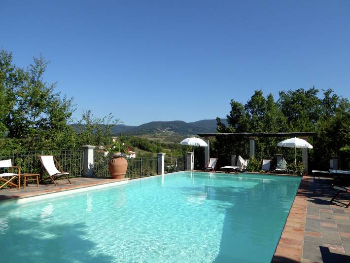 Location de vacances pour 6 personnes, avec terrasse et piscine, adapté aux familles à Barberino di Mugello - 4