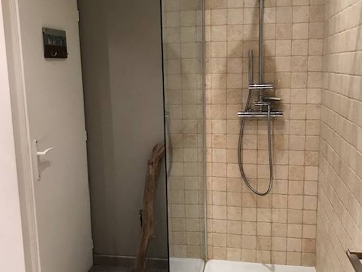 Entire apartment, Pra-Loup: Spacious apartment for 10, south terrace, prime location in Pra-Loup, Uvernet-Fours