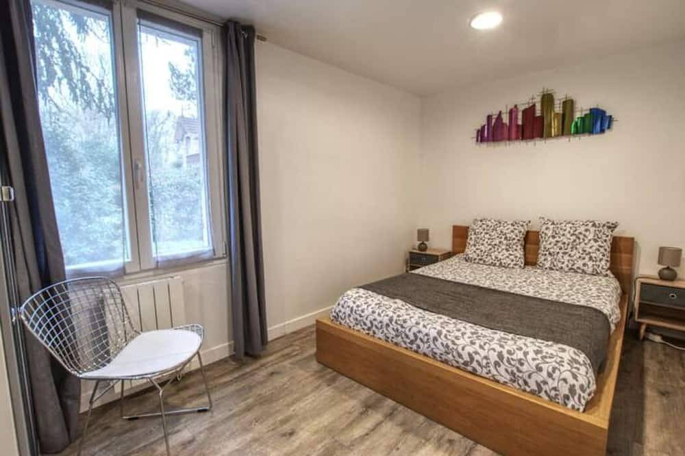 Maison 3 p 40m2 au calme avec jardin et jacuzzi in Palaiseau, Essonne