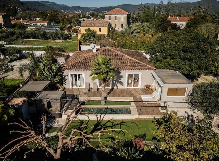Chalet para 8 personas, con jacuzzi además de jardín y piscina - 1
