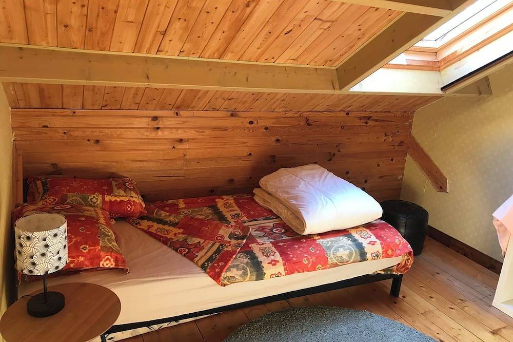 Chalet cosy au cœur du Vercors, vous plongez dans un écrin de vues inoubliables in Saint-Julien-en-Vercors, Parc naturel régional du Vercors