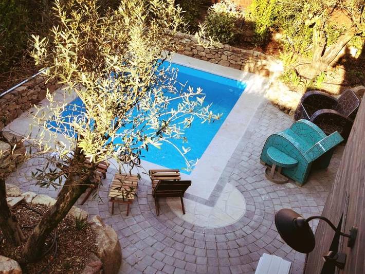 Gîte pour 4 personnes, avec jardin ainsi que piscine et vue dans Mindin