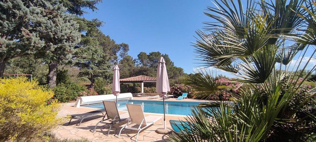 Casa de vacaciones para 6 personas, con jardín además de piscina y vistas - 1