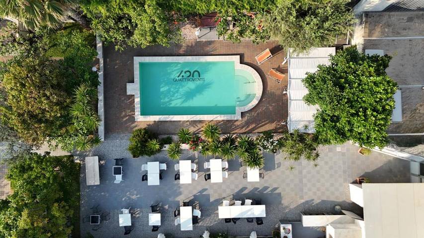 Appartamento per 6 persone, con piscina e panorama nonché giardino, con animali domestici in Furci Siculo