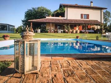 Ferienwohnung für 6 Personen, mit Pool und Ausblick sowie Garten, kinderfreundlich in Misano Adriatico