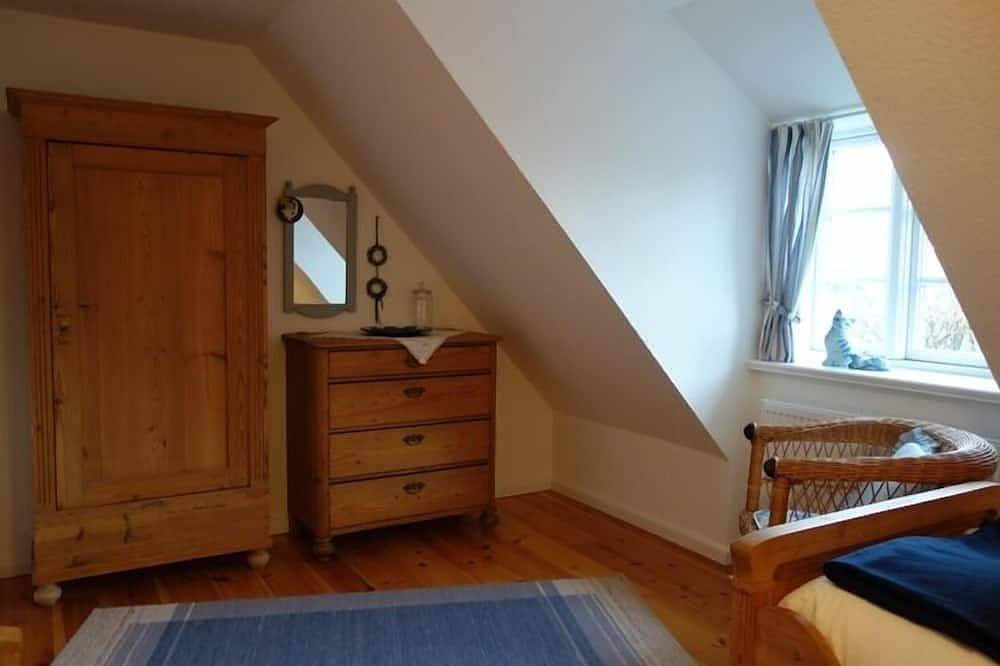 Idyllisches Ferienhaus unter Reet Süderende 50 in Süderende, Föhr