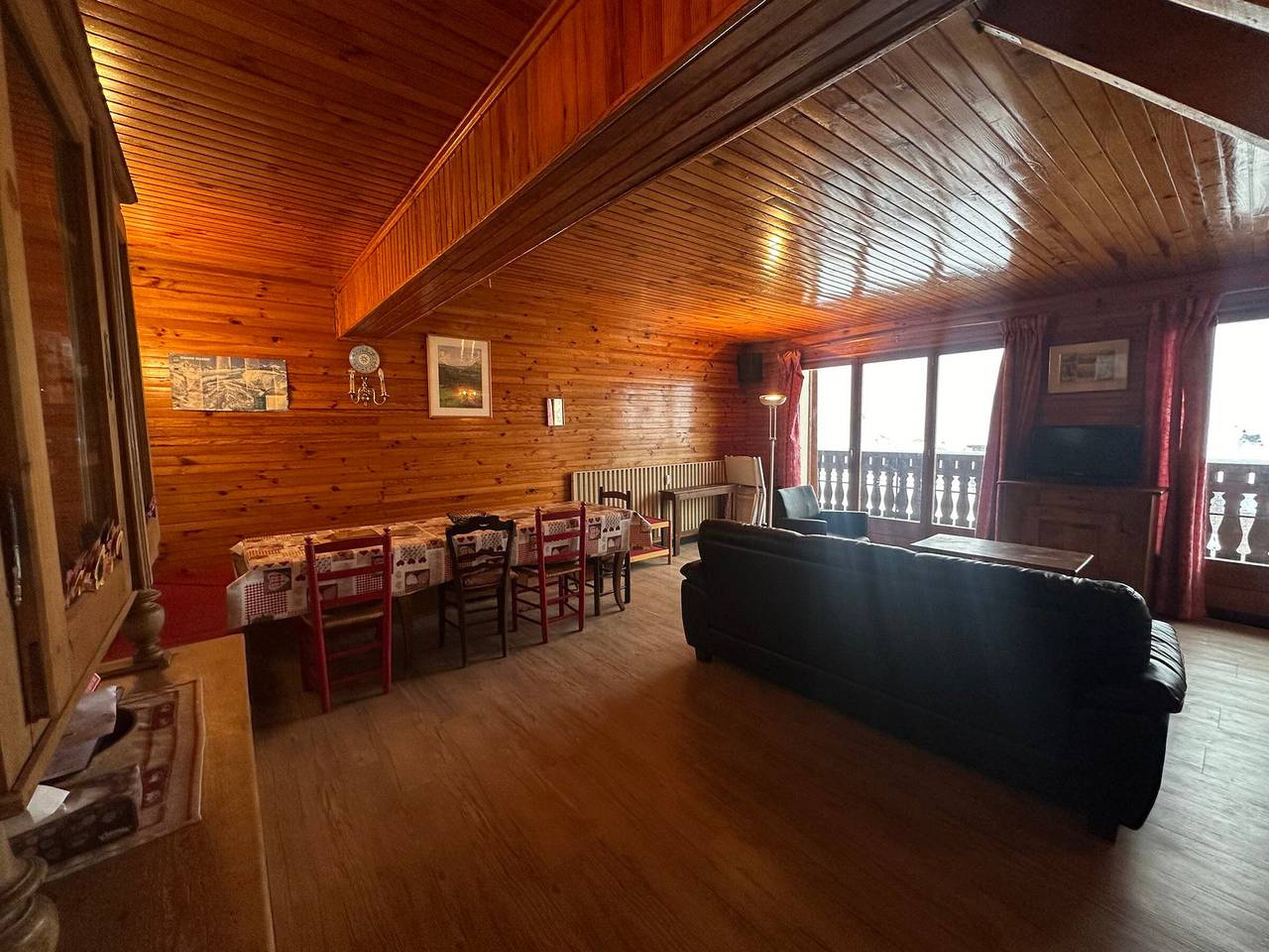 Geheel appartement, Vakantieappartement voor 9 personen met terras in Les Carroz, Arâches-la-Frasse