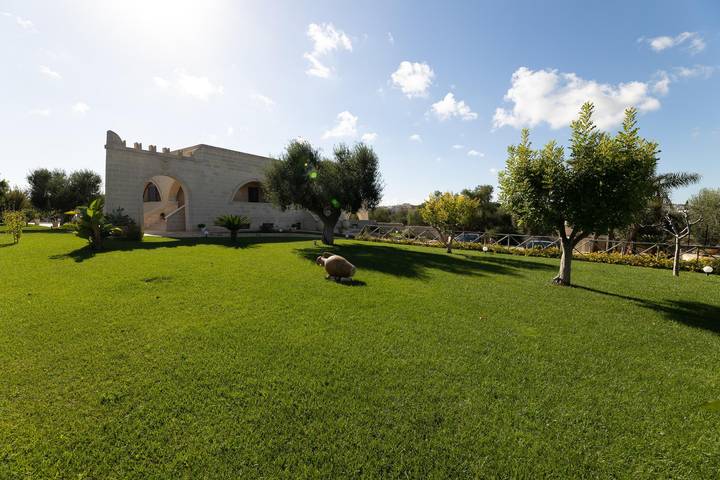 Location de vacances pour 10 personnes, avec balcon et balcon/terrasse à Carovigno - 4