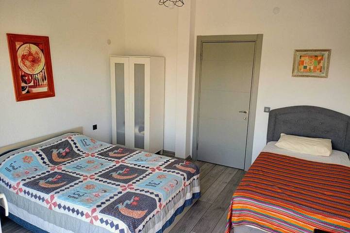 Location de vacances pour 10 personnes, avec jardin et terrasse dans Ildir - 2