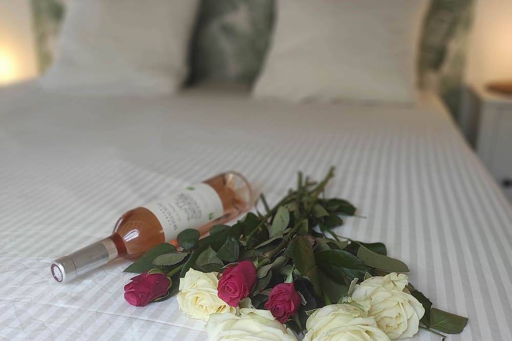 Chill Out Cabanon Charme Calanques à 30 m de L'eau in Les Goudes, Marseille