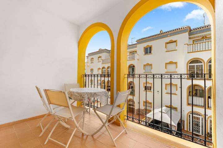 Appartamento per 4 persone, con Balcone e Giardino a La Zenia