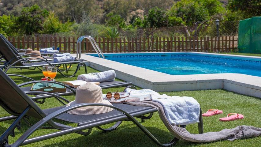 Casa rural para 10 personas, con piscina y balcón/terraza en Comares - 2