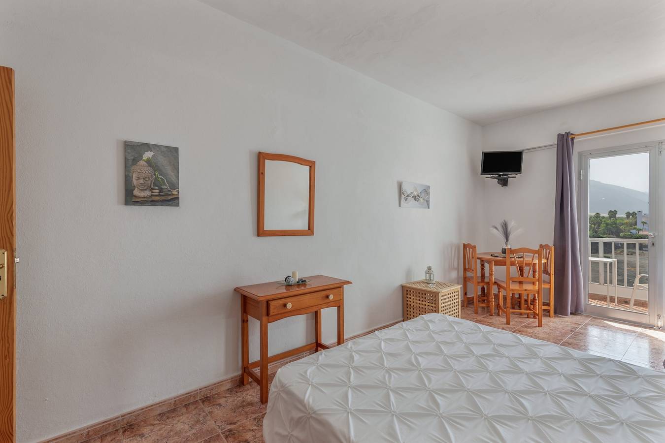 Estudio entero, Estudio 'Martin - 31' con vistas al mar, balcón y Wi-Fi in Puerto Naos, Los Llanos de Aridane
