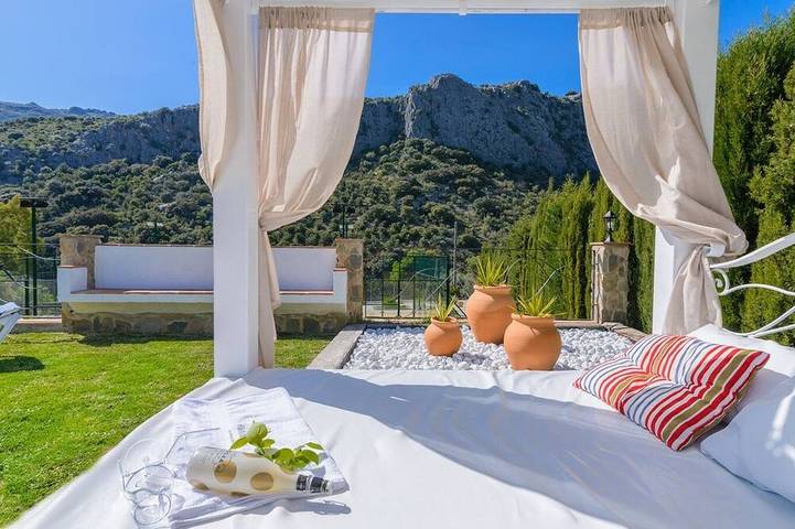 Villa pour 10 personnes, avec jardin et terrasse - 1
