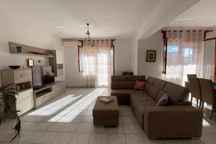 Gîte pour 5 personnes, avec balcon/terrasse à Porto Torres - 2
