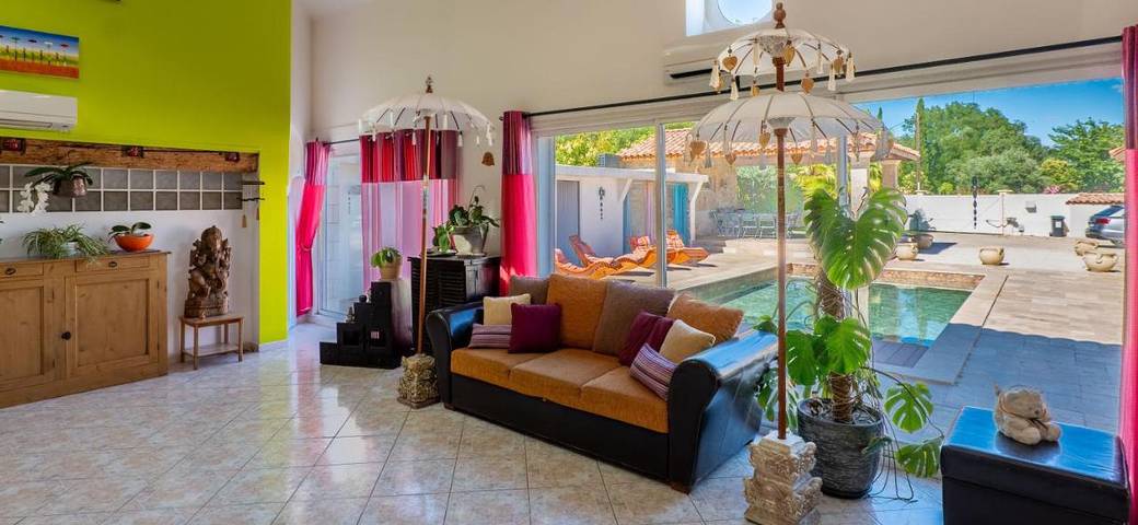 Location de vacances pour 13 personnes, avec piscine et jardin, animaux acceptés à Aimargues - 3