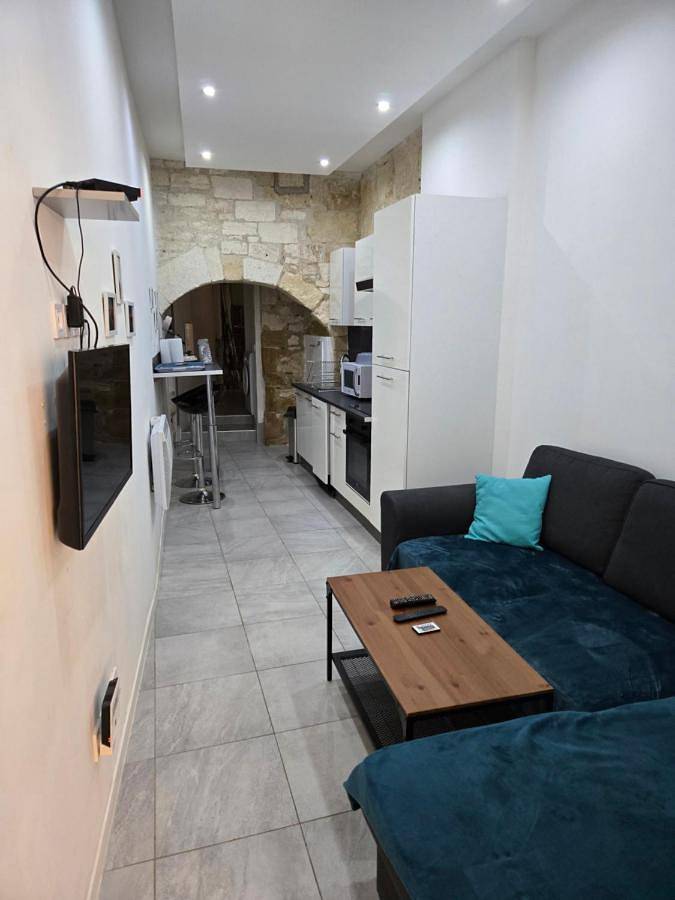 Appartement entier, Appart 40m2 indépendant, confortable avec terasse in Lunel, Côte méditerranéenne (France)