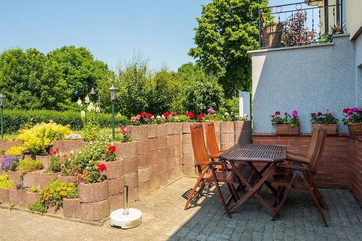 Ferienwohnung für 4 Personen, mit Terrasse und Balkon/Terrasse in Damshagen