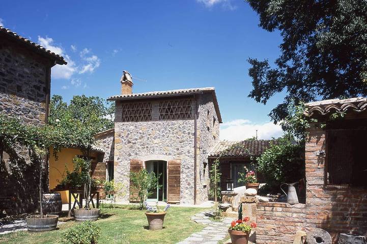 Gîte pour 4 personnes, avec Terrasse et Jardin à Giove