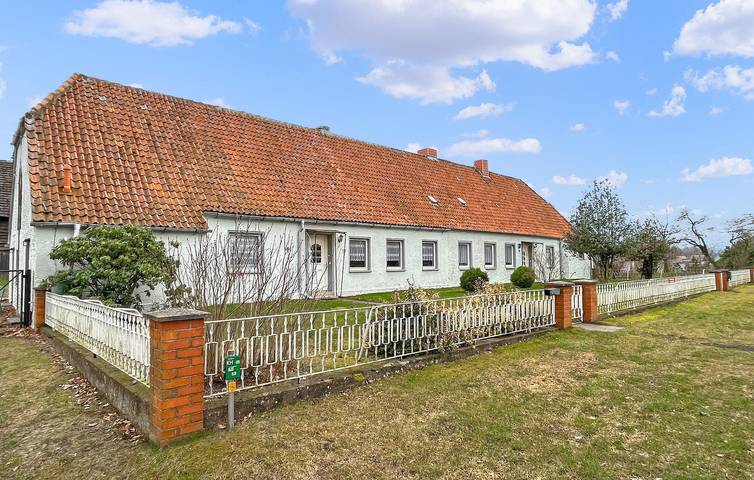 Ganze Ferienwohnung, Gemütliche Wohnung am Fluss in Wredenhagen mit Parkplatz und Terrasse in Wredenhagen, Müritz