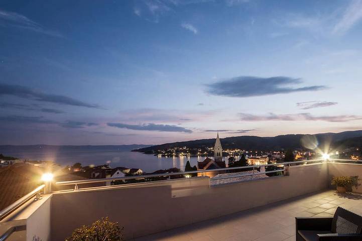 Villa pour 8 personnes, avec jardin et terrasse à Sumartin