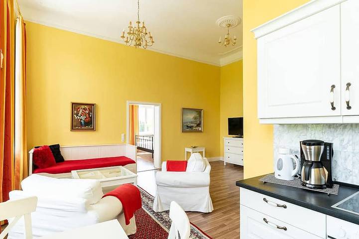Ganze Wohnung, Idyllische Ferienwohnung im Gutshaus Groß Helle in Mölln (Mecklenburg), Müritz