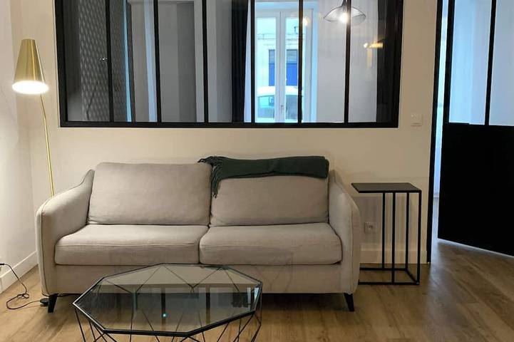 Appartamento intero, Excellent 2-bedroom apartment, 200 meters from the harbor, on a very quiet street in La Rochelle, La Rochelle e dintorni