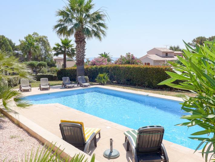 Location de vacances pour 6 personnes, avec jardin et piscine dans Plage Du Grand Boucharel Saint Aygulf - 4