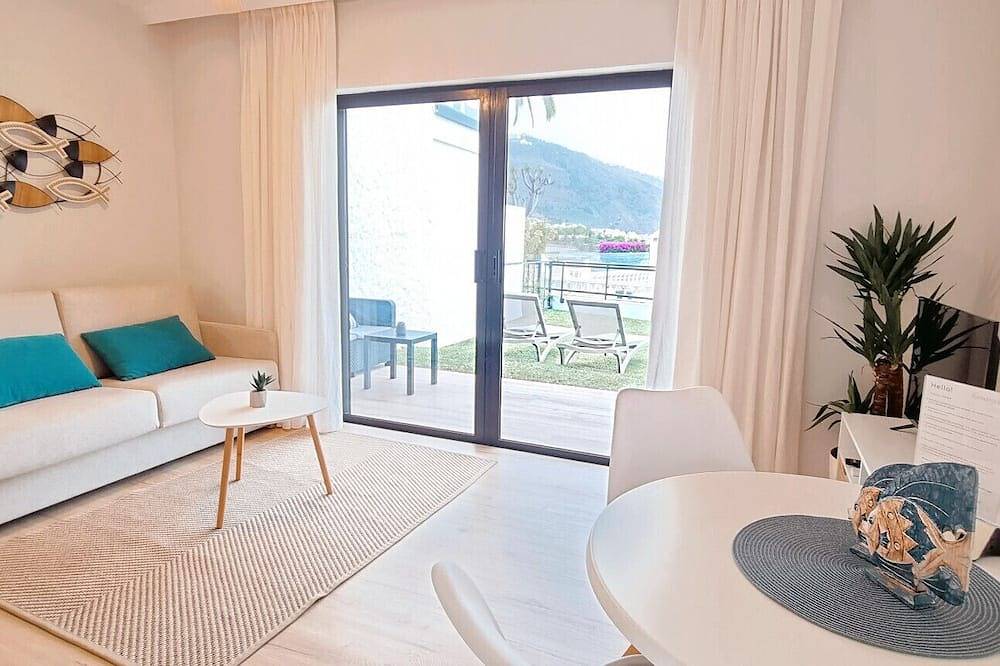 Appartement entier, La Fajana ,vistas al mar con terraza y jardín priv in Toscal - La Longuera, Los Realejos