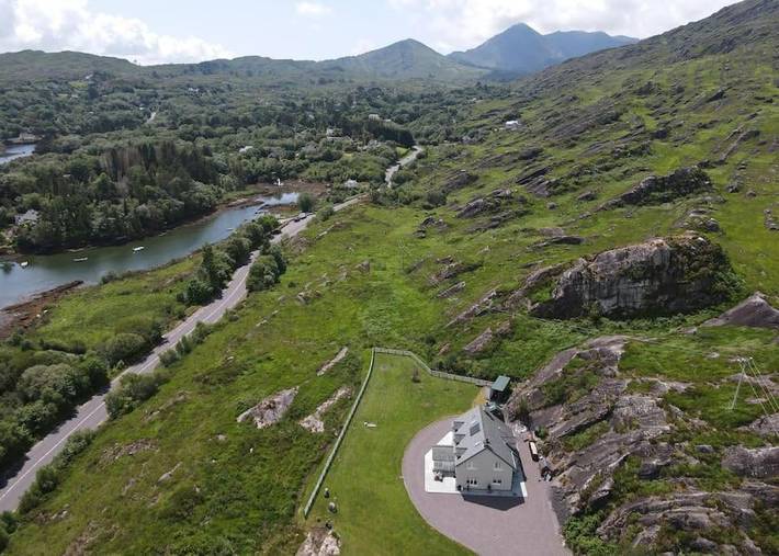 Holiday rental for 8 people, with Terrace and Garden as well as View in Glengarriff