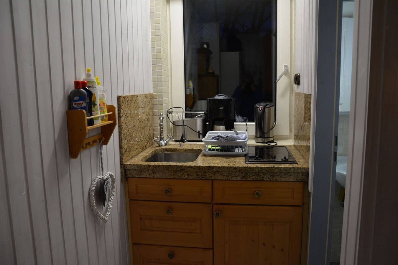 Ganze Wohnung, Gemütliche kleine Ferienwohnung für 2 Personen am Waldrand in Nebel, Amrum