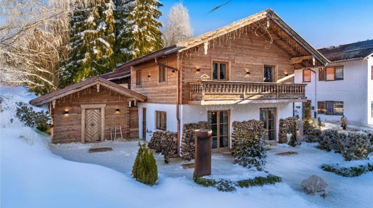 Exklusives Alpenchalet mit Jacuzzi & Sauna für bis zu 14 Personen in Sudelfeld, Bayrischzell