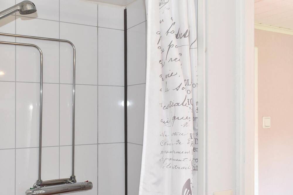 Wunderschönes Haus in Sommen mit Küche in Tranås, Sommen