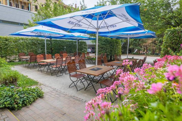 Hotel für 2 Personen, mit Sauna und Garten sowie Ausblick in Leipzig-Ost