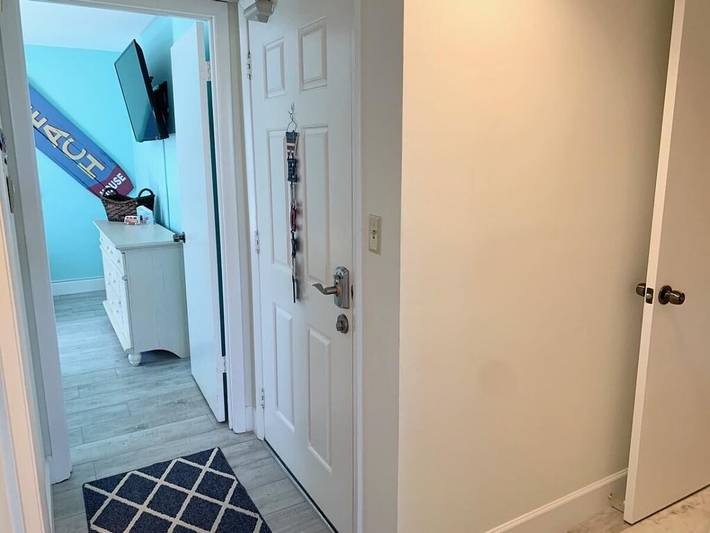 Vacation rental for 6 people, with hot tub and balcony as well as sauna and yard in Cape Canaveral