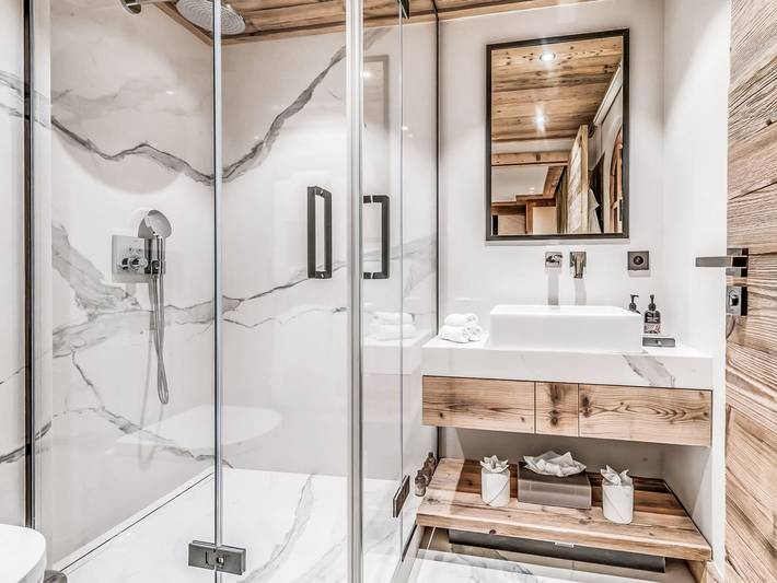 Chalet pour 6 personnes, avec Balcon ainsi que Jacuzzi et Terrasse à Zermatt