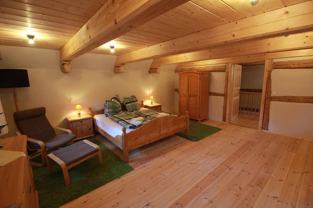 Ferienhaus \"Gebirgshäusl Oybin\" Zittauer Gebirge / Oberlausitz +Kamin +Umgebinde in Oybin, Zittauer Gebirge