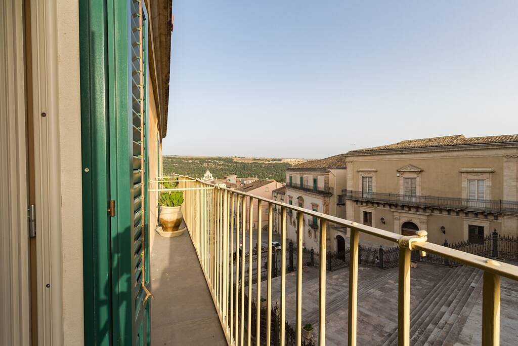 Apartamento entero, Achille, apartment with view in Ragusa Ibla in Ragusa (Sicilia), Provincia de Ragusa