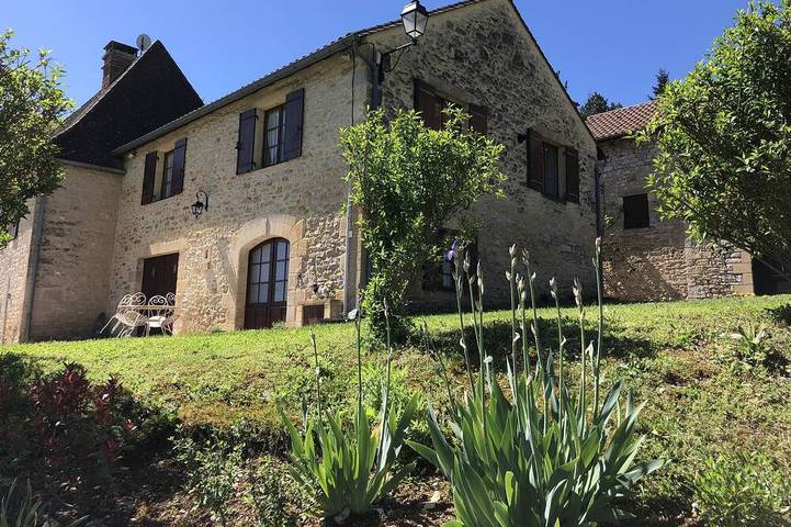 Gîte pour 4 personnes, avec Balcon et Jardin à Saint-Cybranet