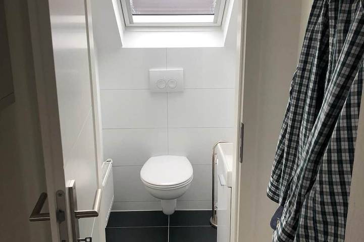 Ganze Wohnung, Renovierte Ferien- oder Messewohnung für 2 Personen in Kaarst Nähe D`dorf in Kaarst, Rhein-Kreis Neuss