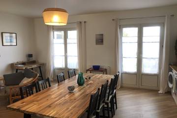 Maison De Vacances pour 8 Personnes dans Sainte-Marie-de-Ré, Côte des Fleurs, Photo 2