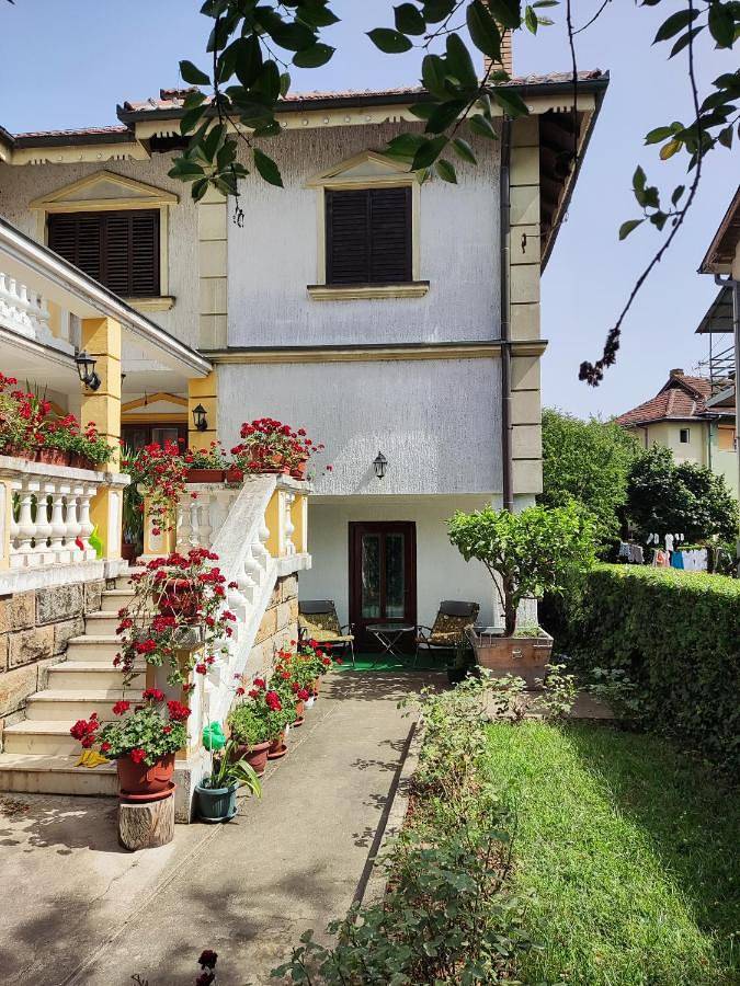 Appartement de vacances pour 2 personnes, avec vue et jardin